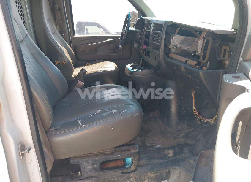 Photo 5 of 2014 Chevrolet Express 2500 WORK VAN (VIN 1GCWGFBAXE1212680)