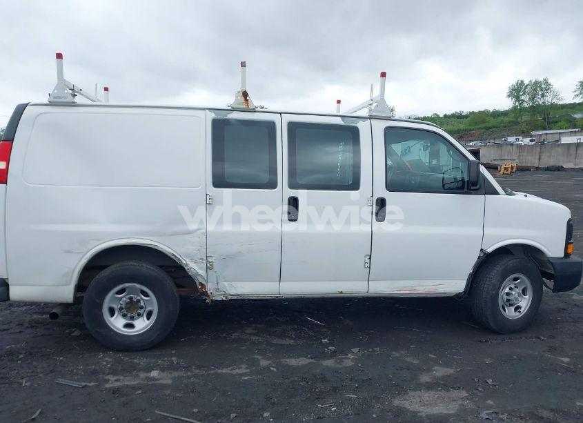 Photo 6 of 2012 Chevrolet Express 2500 WORK VAN (VIN 1GCWGFBG8C1112269)