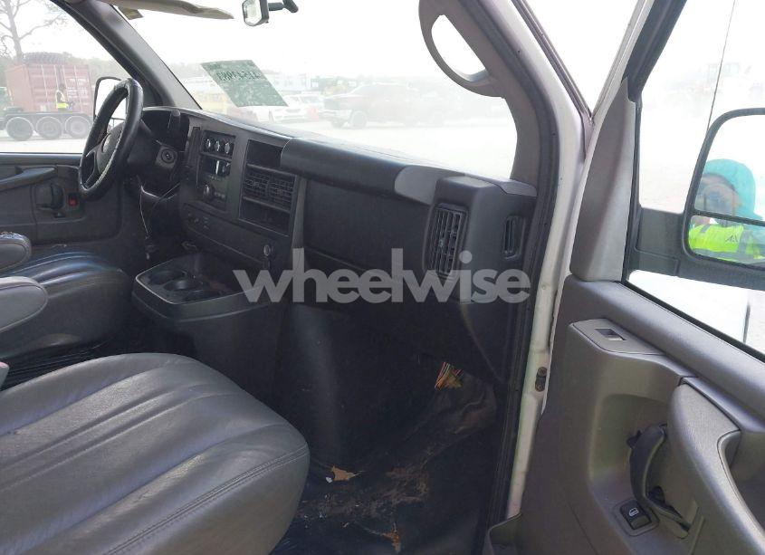 Photo 5 of 2014 Chevrolet Express 2500 WORK VAN (VIN 1GCWGFCA1E1124180)