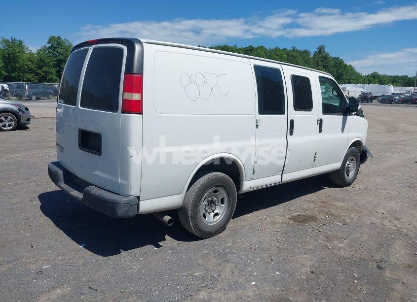 Photo 4 of 2014 Chevrolet Express 2500 WORK VAN (VIN 1GCWGFCA2E1210307)