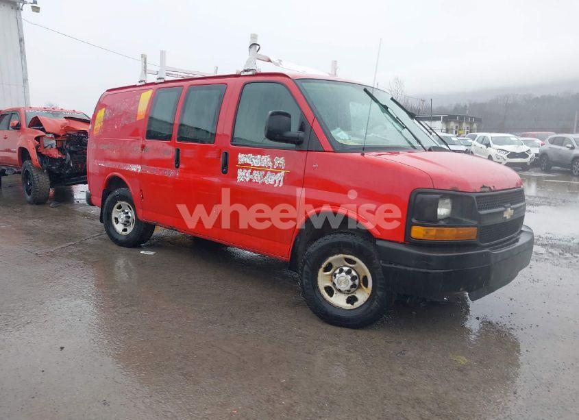 2013 Chevrolet Express 2500 WORK VAN (VIN 1GCWGFCA3D1177557) main photo