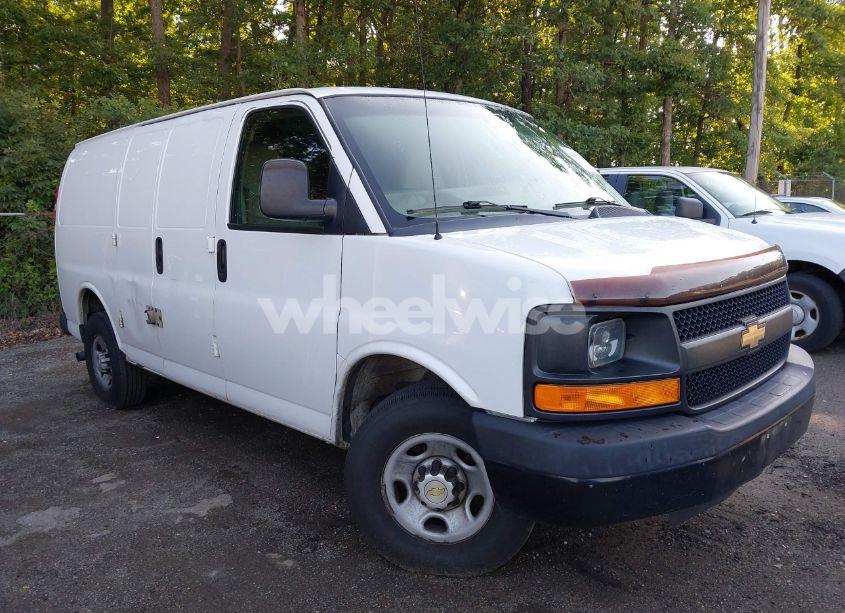 2013 Chevrolet Express 2500 WORK VAN (VIN 1GCWGFCA4D1193430) main photo