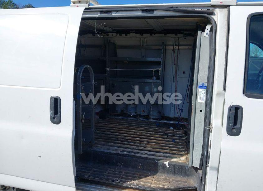 Photo 8 of 2011 Chevrolet Express 2500 WORK VAN (VIN 1GCWGFCA5B1142435)
