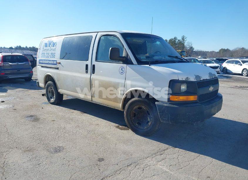 2012 Chevrolet Express 2500 WORK VAN (VIN 1GCWGFCA5C1121019) main photo