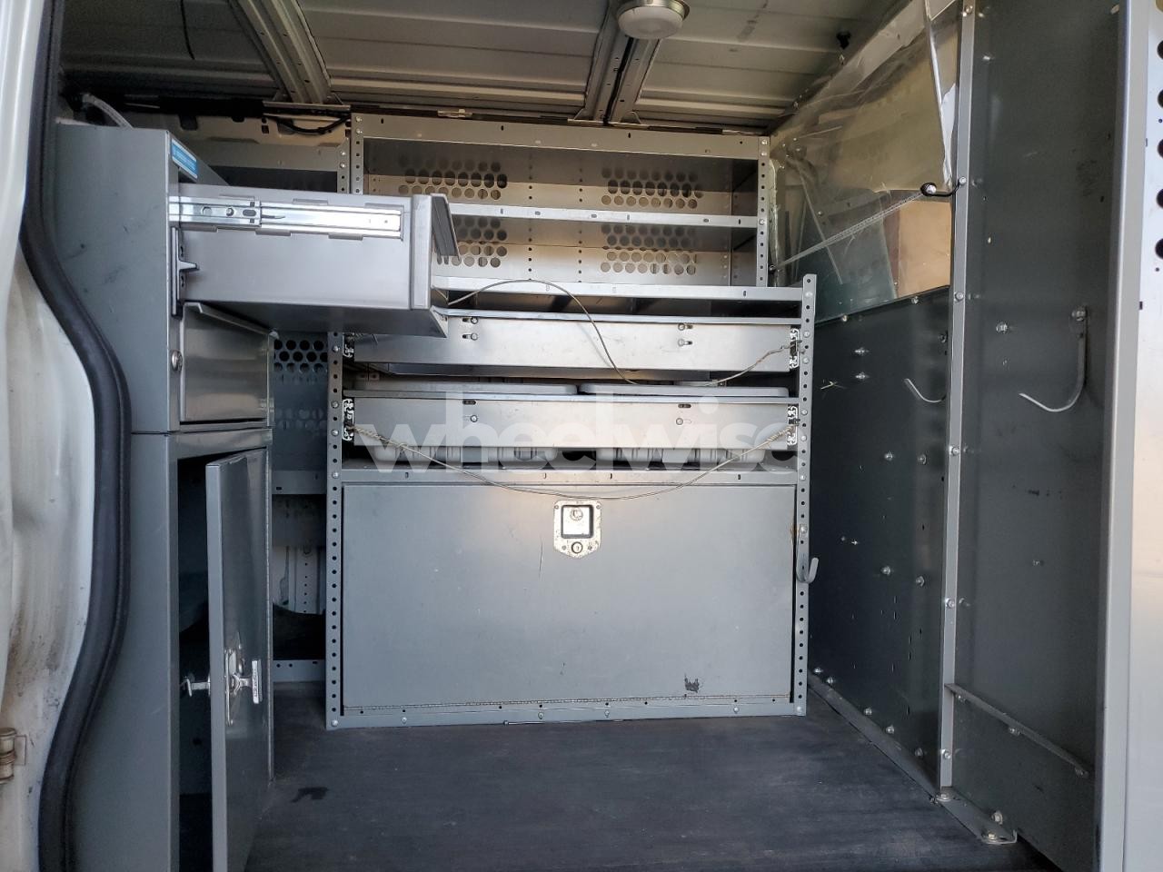 Photo 10 of 2013 CHEVROLET EXPRESS G2500 (VIN 1GCWGFCA6D1903556)