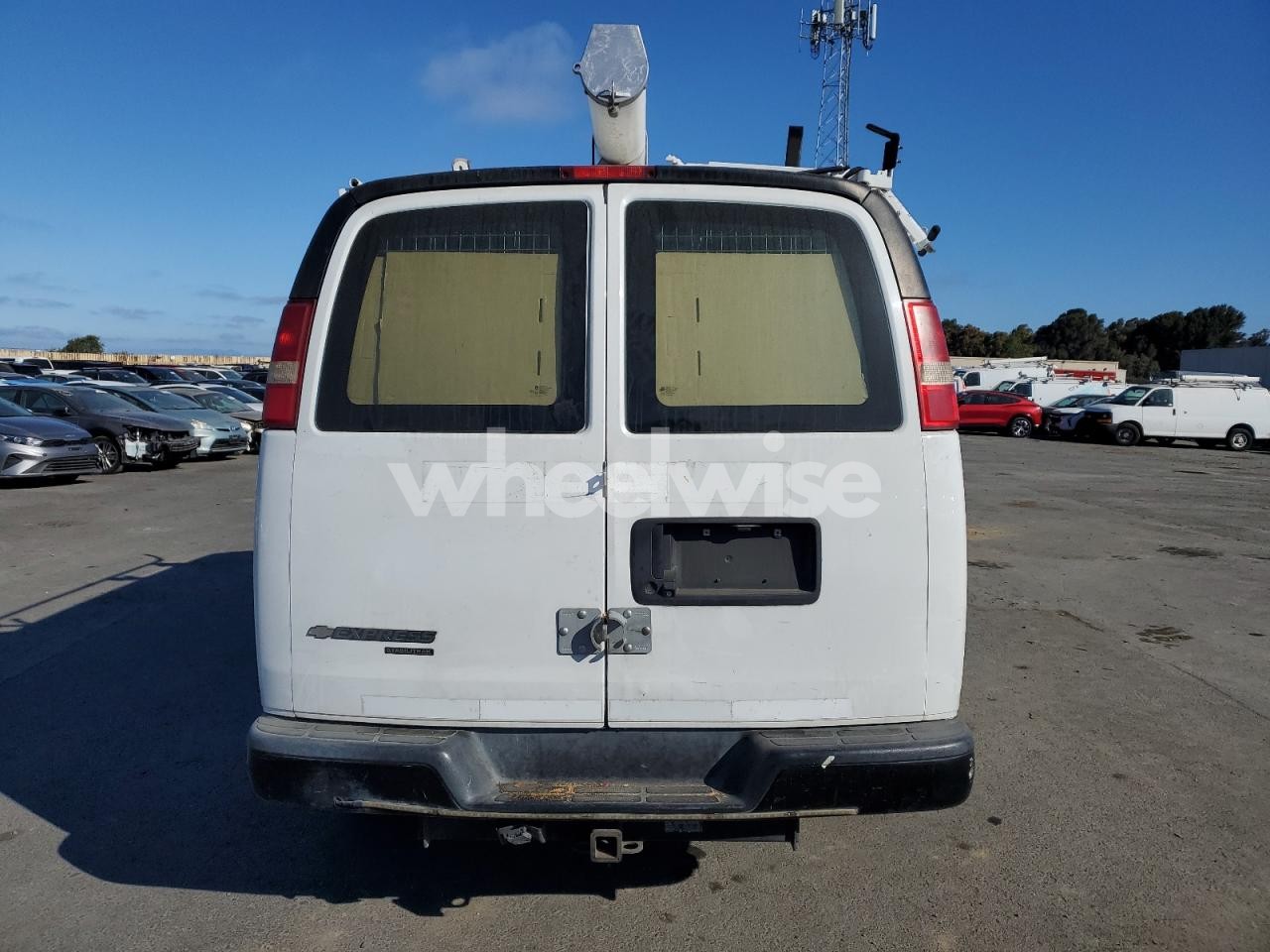 Photo 6 of 2013 CHEVROLET EXPRESS G2500 (VIN 1GCWGFCA6D1903556)