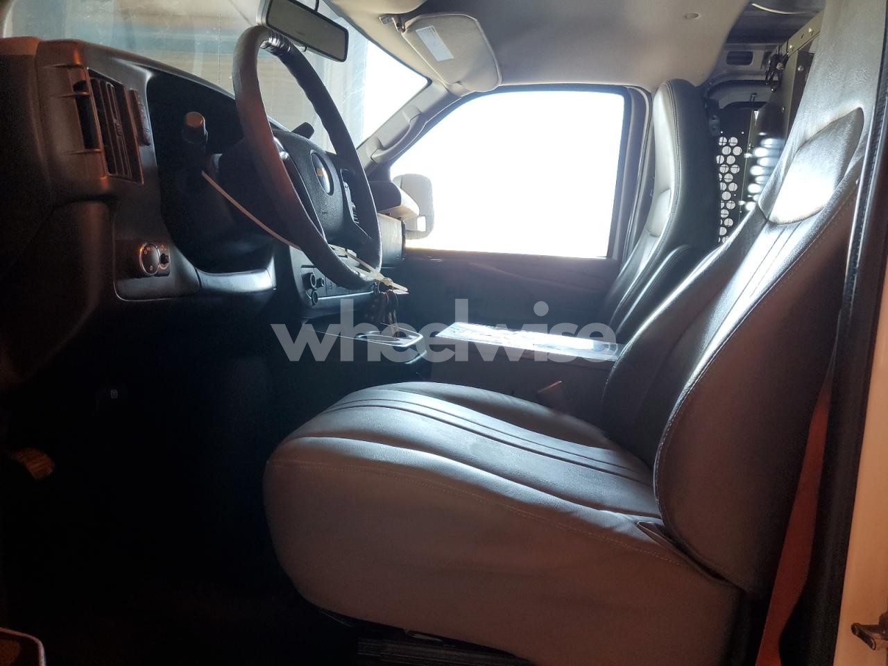 Photo 7 of 2013 CHEVROLET EXPRESS G2500 (VIN 1GCWGFCA6D1903556)