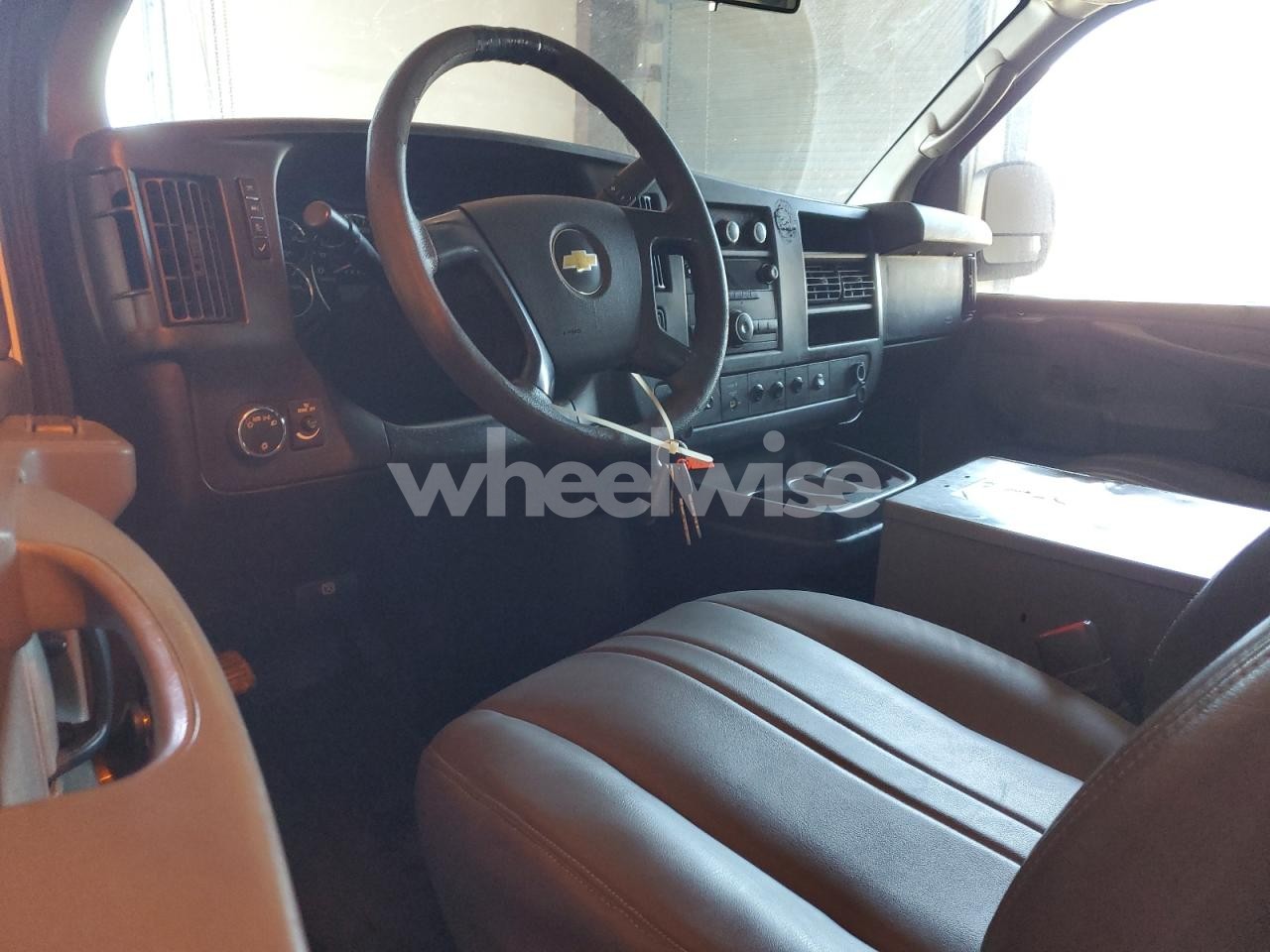 Photo 8 of 2013 CHEVROLET EXPRESS G2500 (VIN 1GCWGFCA6D1903556)