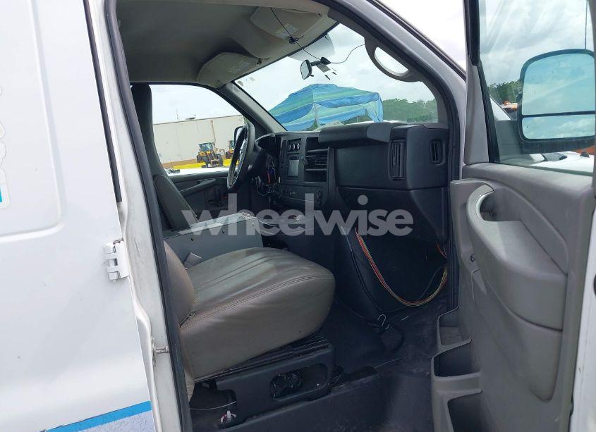 Photo 5 of 2014 Chevrolet Express 2500 WORK VAN (VIN 1GCWGFCA6E1139404)