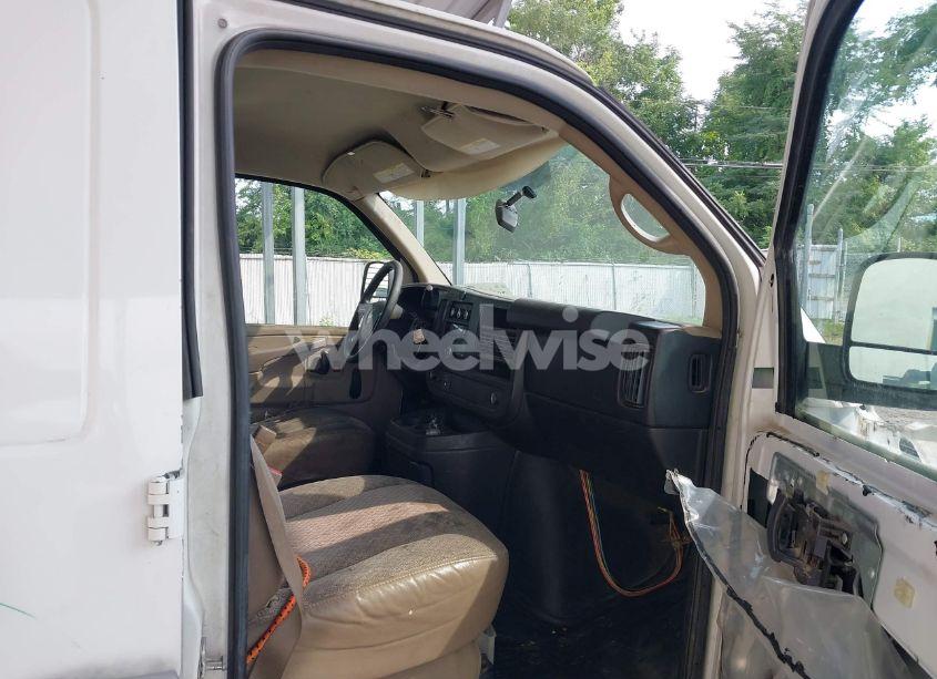 Photo 5 of 2012 Chevrolet Express 2500 WORK VAN (VIN 1GCWGFCA7C1103864)