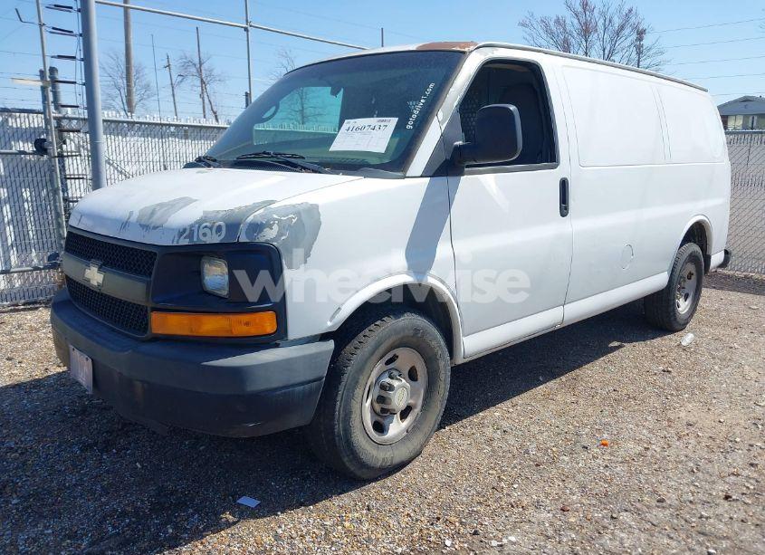 Photo 2 of 2011 Chevrolet Express 2500 WORK VAN (VIN 1GCWGFCA8B1167491)