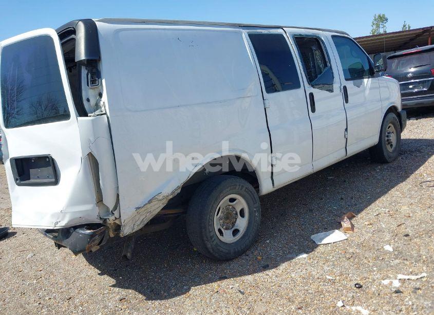 Photo 4 of 2011 Chevrolet Express 2500 WORK VAN (VIN 1GCWGFCA8B1167491)