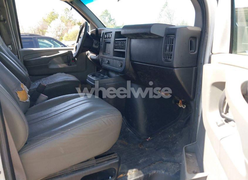 Photo 5 of 2011 Chevrolet Express 2500 WORK VAN (VIN 1GCWGFCA8B1167491)