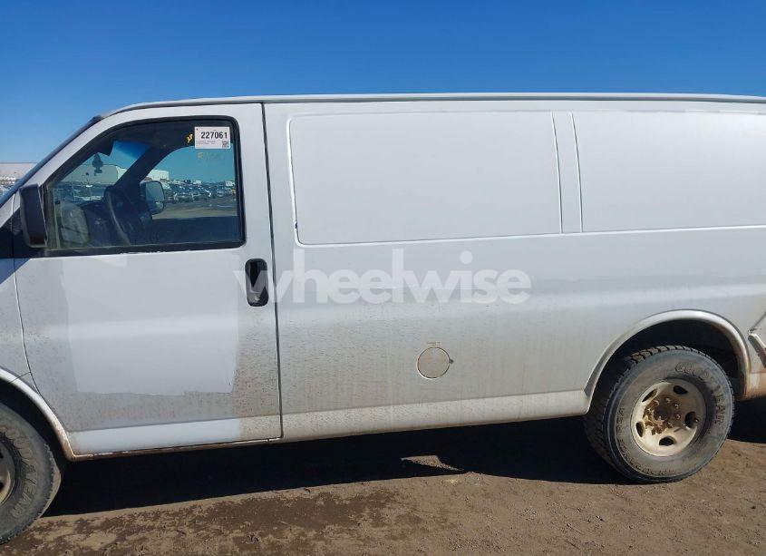 Photo 14 of 2014 Chevrolet Express 2500 WORK VAN (VIN 1GCWGFCAXE1205405)