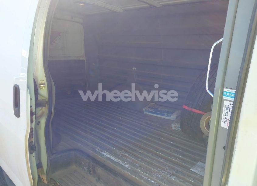 Photo 8 of 2014 Chevrolet Express 2500 WORK VAN (VIN 1GCWGFCAXE1205405)