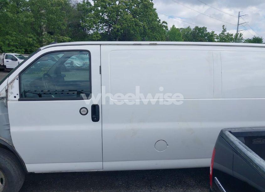 Photo 14 of 2015 Chevrolet Express 2500 WORK VAN (VIN 1GCWGFCF0F1153683)