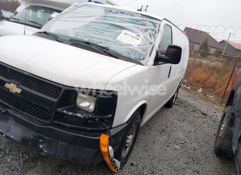 Photo 2 of 2015 Chevrolet Express 2500 WORK VAN (VIN 1GCWGFCF0F1181418)