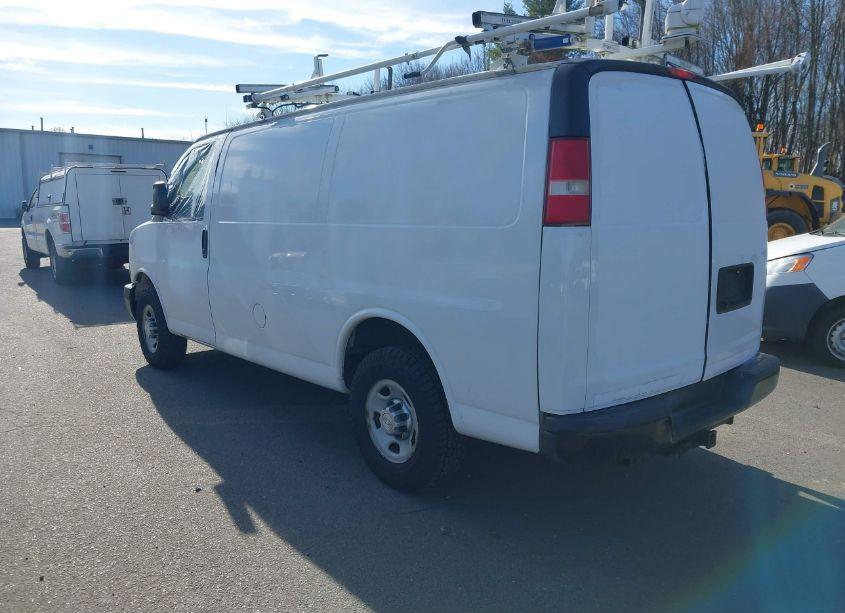 Photo 3 of 2015 Chevrolet Express 2500 WORK VAN (VIN 1GCWGFCF1F1152719)