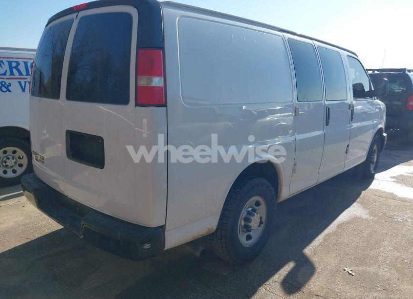 Photo 4 of 2015 Chevrolet Express 2500 WORK VAN (VIN 1GCWGFCF1F1199569)
