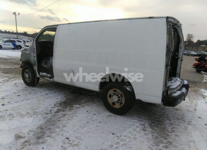 Photo 3 of 2015 Chevrolet Express 2500 WORK VAN (VIN 1GCWGFCF3F1167996)