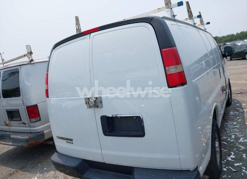 Photo 16 of 2015 Chevrolet Express 2500 WORK VAN (VIN 1GCWGFCF5F1242410)