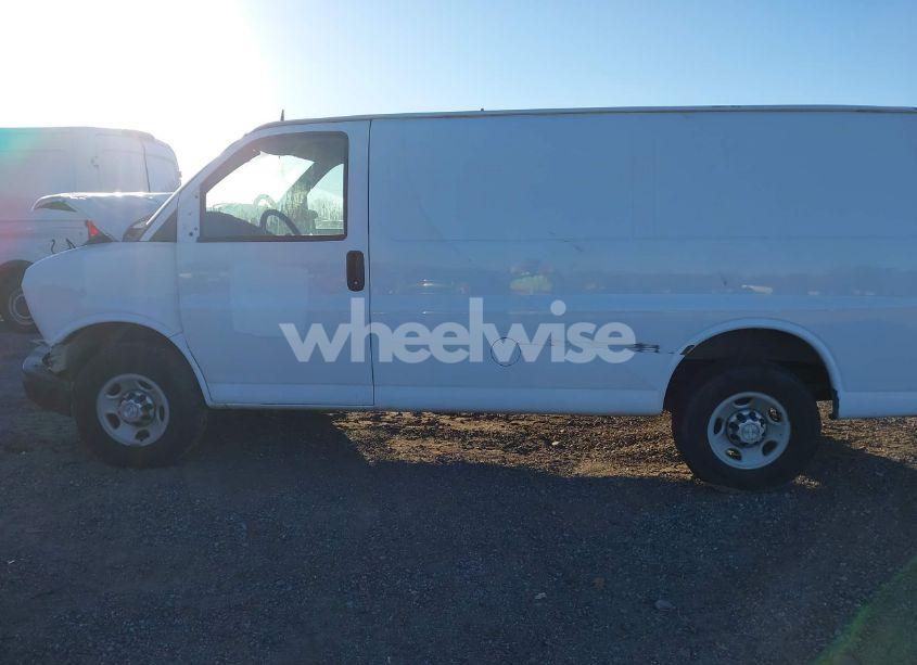 Photo 13 of 2015 Chevrolet Express 2500 WORK VAN (VIN 1GCWGFCF6F1159696)