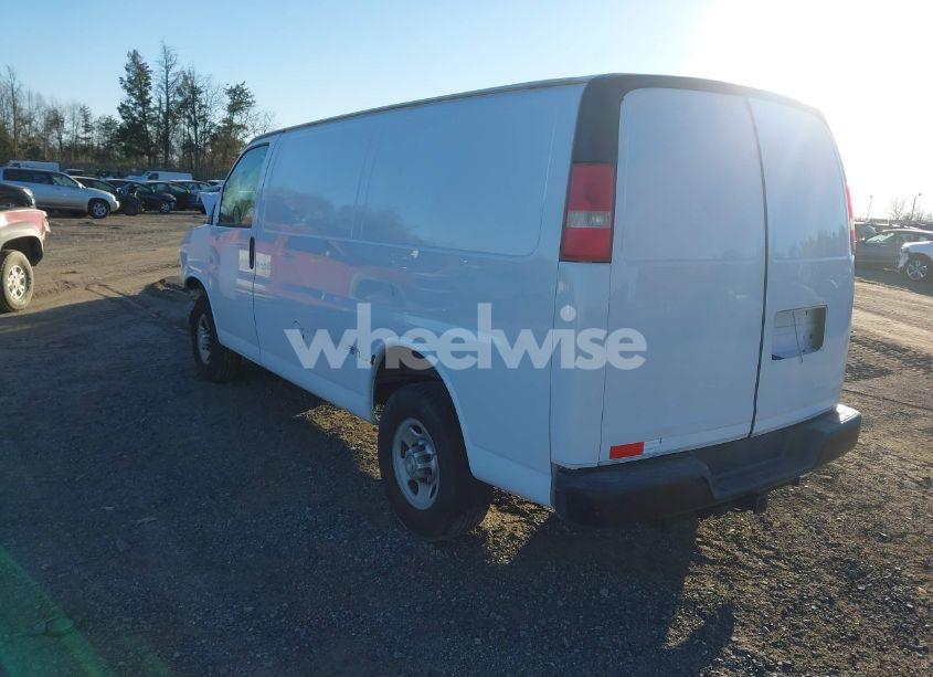 Photo 3 of 2015 Chevrolet Express 2500 WORK VAN (VIN 1GCWGFCF6F1159696)