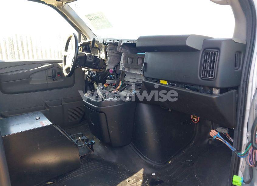 Photo 5 of 2015 Chevrolet Express 2500 WORK VAN (VIN 1GCWGFCF6F1159696)