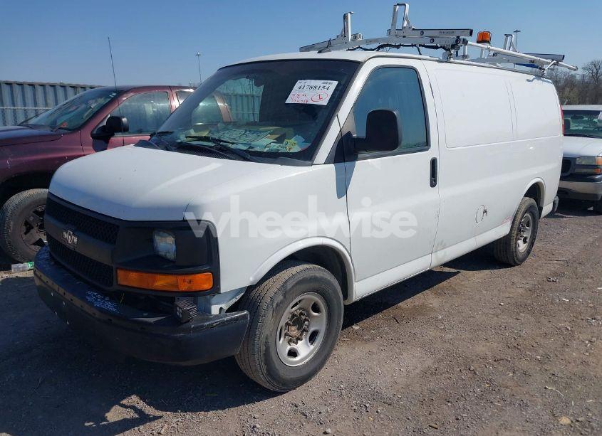 Photo 2 of 2015 Chevrolet Express 2500 WORK VAN (VIN 1GCWGFCF6F1161030)