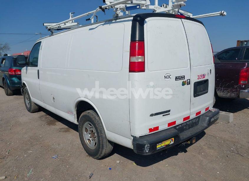 Photo 3 of 2015 Chevrolet Express 2500 WORK VAN (VIN 1GCWGFCF6F1161030)