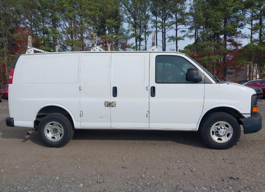 Photo 13 of 2015 Chevrolet Express 2500 WORK VAN (VIN 1GCWGFCF7F1280897)