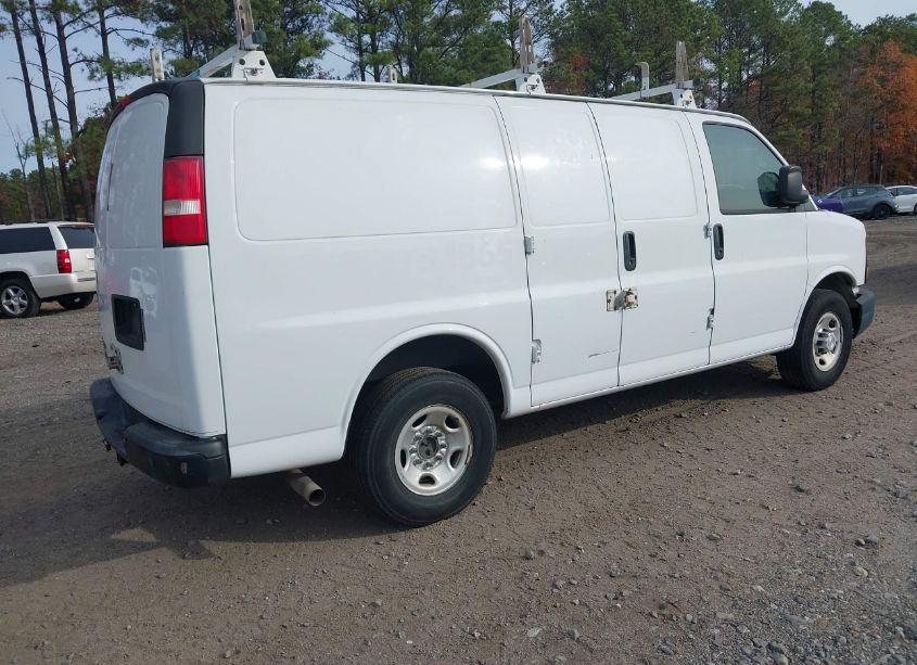 Photo 4 of 2015 Chevrolet Express 2500 WORK VAN (VIN 1GCWGFCF7F1280897)
