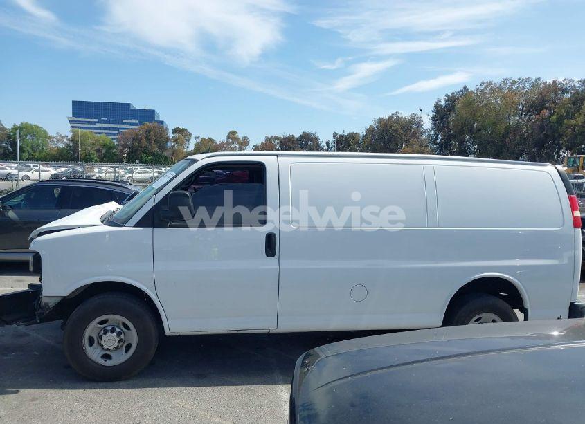 Photo 14 of 2015 Chevrolet Express 2500 WORK VAN (VIN 1GCWGFCF8F1173986)