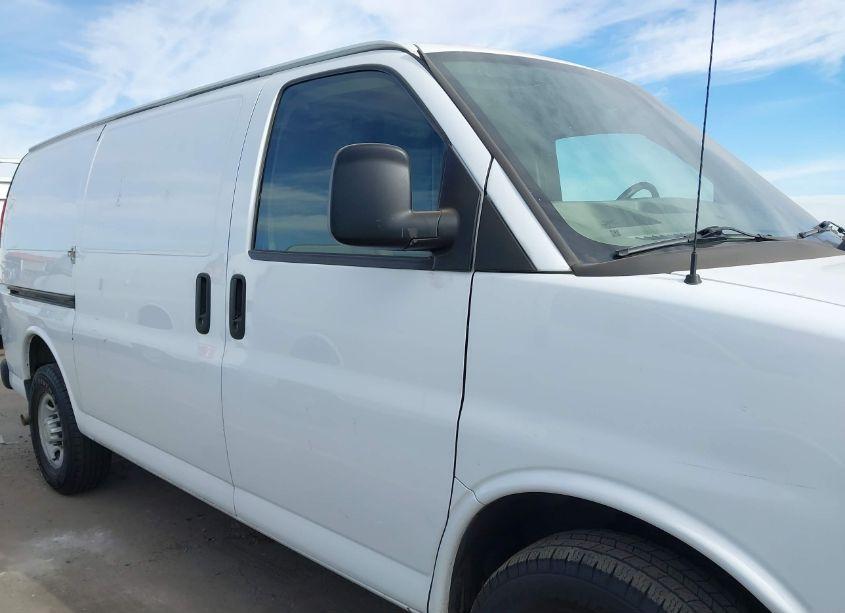 Photo 13 of 2015 Chevrolet Express 2500 WORK VAN (VIN 1GCWGFCF9F1185953)