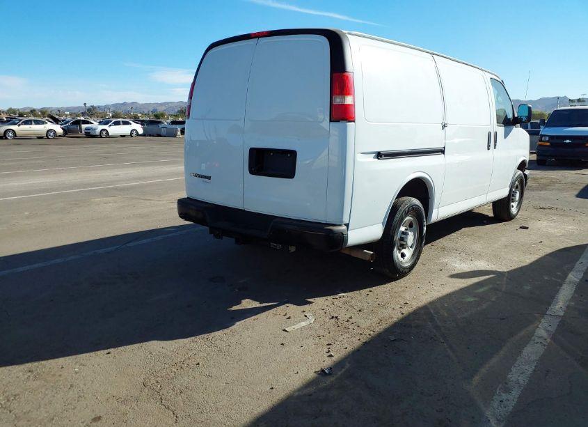 Photo 4 of 2015 Chevrolet Express 2500 WORK VAN (VIN 1GCWGFCF9F1185953)