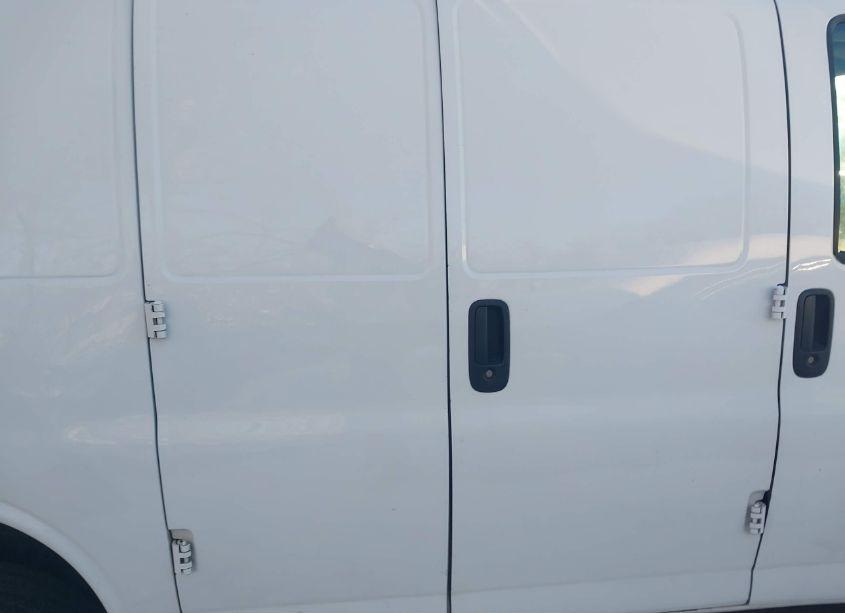 Photo 13 of 2015 Chevrolet Express 2500 WORK VAN (VIN 1GCWGFCG3F1280985)