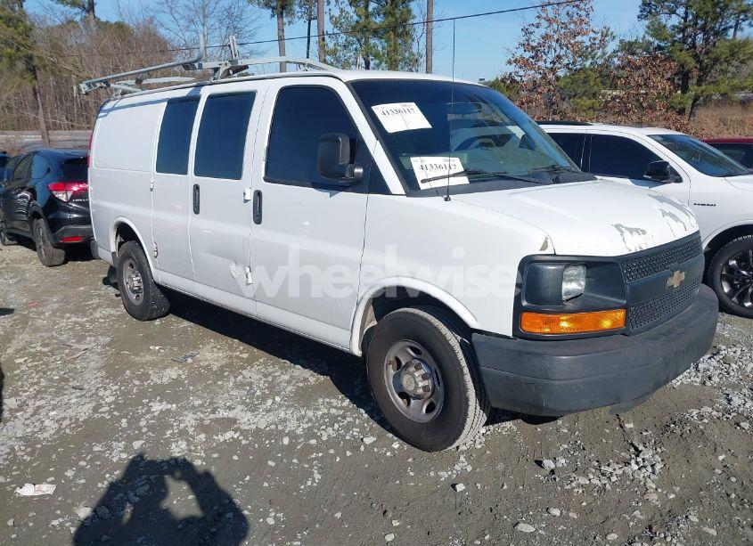 2011 Chevrolet Express 2500 WORK VAN (VIN 1GCWGFCG4B1150529) main photo