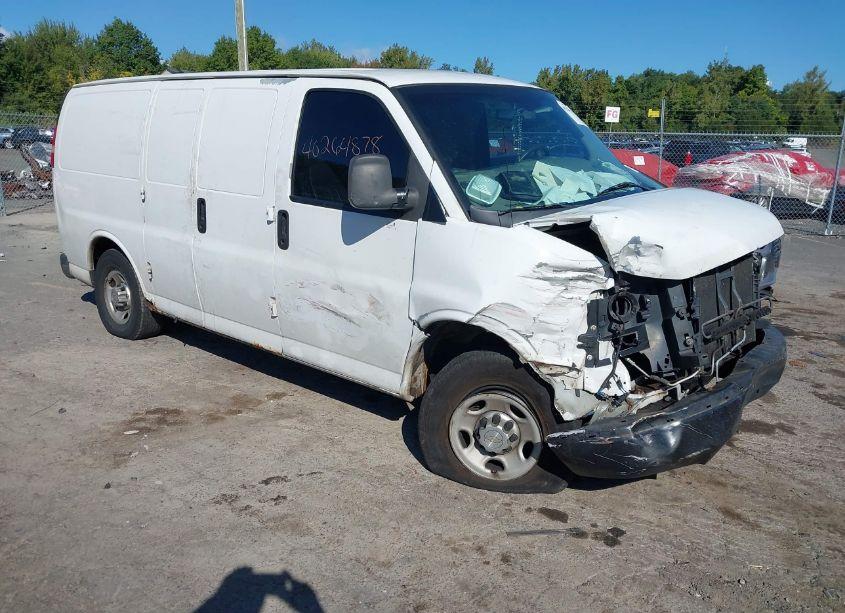 2012 Chevrolet Express 2500 WORK VAN (VIN 1GCWGFFA0C1141013) main photo