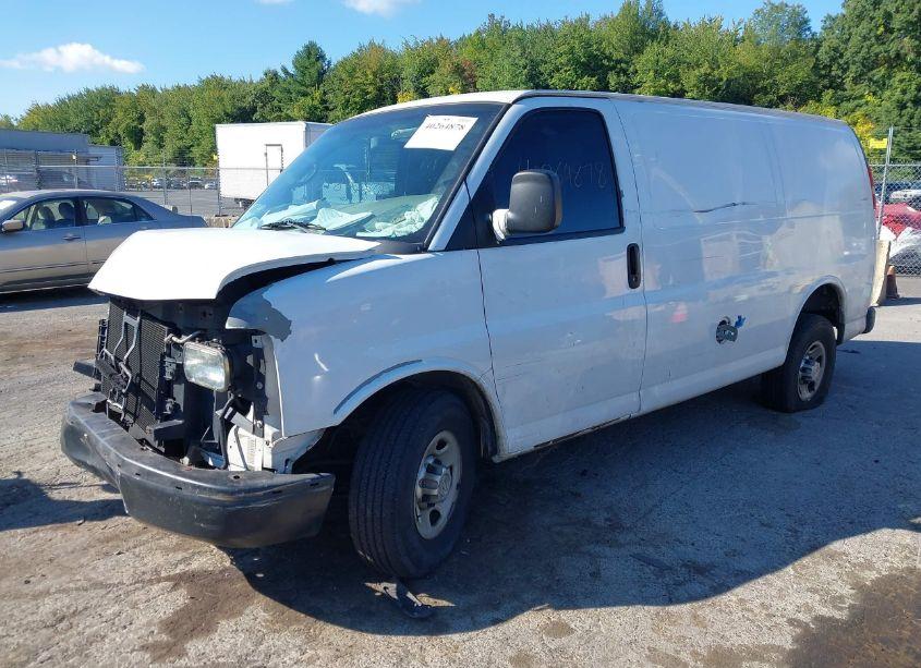 Photo 2 of 2012 Chevrolet Express 2500 WORK VAN (VIN 1GCWGFFA0C1141013)