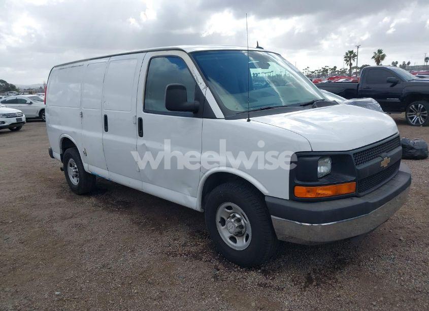 2014 Chevrolet Express 2500 WORK VAN (VIN 1GCWGFFA4E1182053) main photo