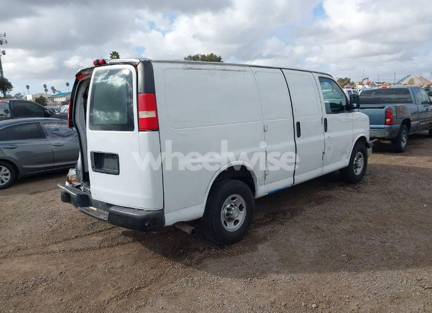 Photo 4 of 2014 Chevrolet Express 2500 WORK VAN (VIN 1GCWGFFA4E1182053)