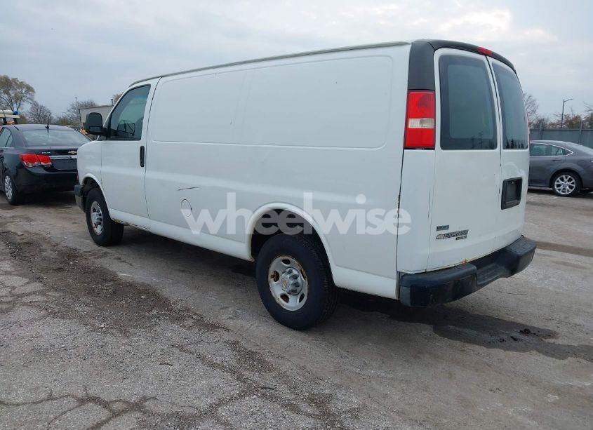 Photo 3 of 2011 Chevrolet Express 2500 WORK VAN (VIN 1GCWGFFA7B1108976)