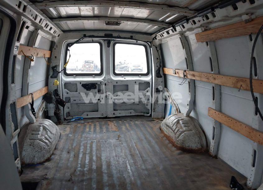 Photo 8 of 2011 Chevrolet Express 2500 WORK VAN (VIN 1GCWGFFA7B1108976)
