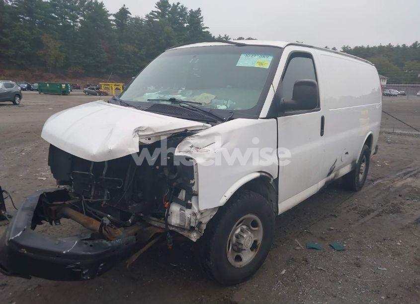 Photo 2 of 2011 Chevrolet Express 2500 WORK VAN (VIN 1GCWGFFA7B1137846)