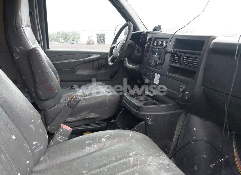 Photo 5 of 2012 Chevrolet Express 2500 WORK VAN (VIN 1GCWGFFA8C1108597)