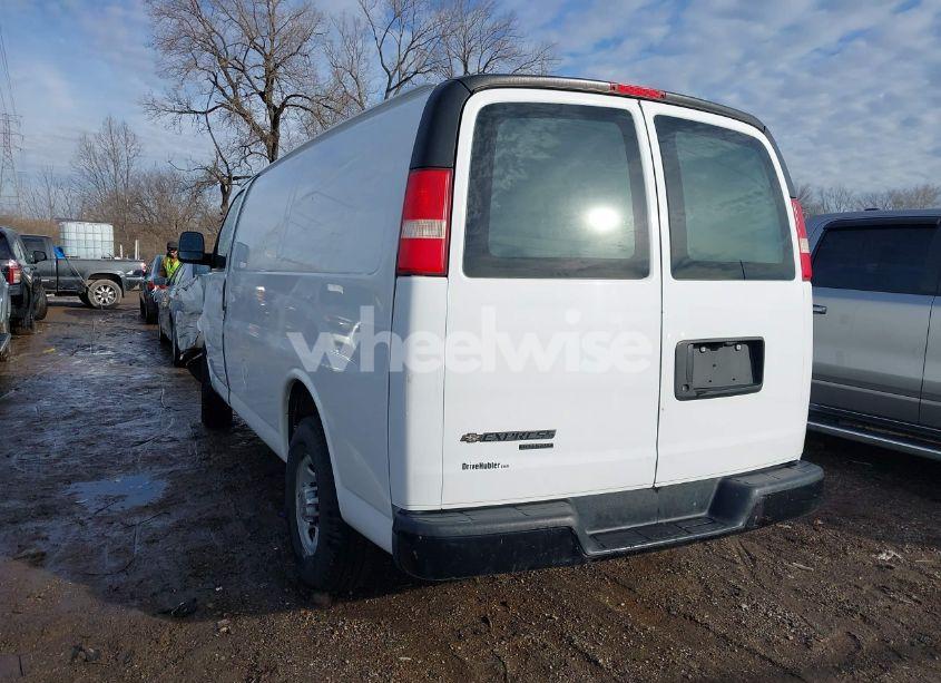 Photo 3 of 2013 Chevrolet Express 2500 WORK VAN (VIN 1GCWGFFA9D1109890)