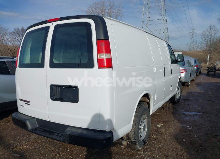 Photo 4 of 2013 Chevrolet Express 2500 WORK VAN (VIN 1GCWGFFA9D1109890)