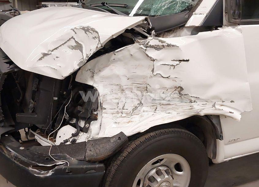 Photo 6 of 2015 Chevrolet Express 2500 WORK VAN (VIN 1GCWGFFFXF1111484)