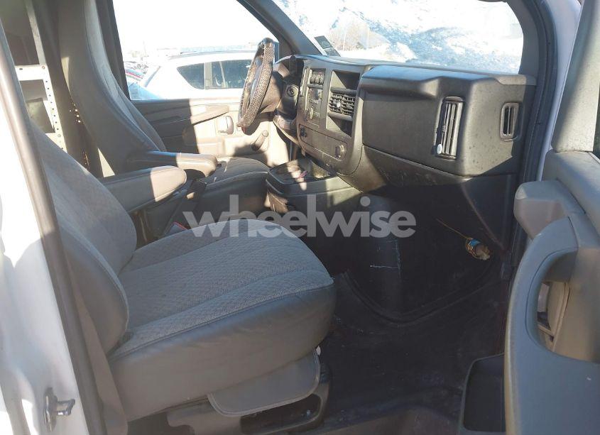 Photo 5 of 2012 Chevrolet Express 2500 WORK VAN (VIN 1GCWGGBA0C1100411)