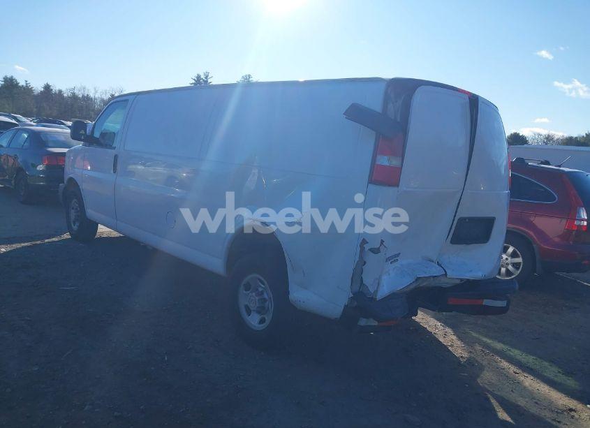 Photo 3 of 2014 Chevrolet Express 2500 WORK VAN (VIN 1GCWGGBA6E1122934)